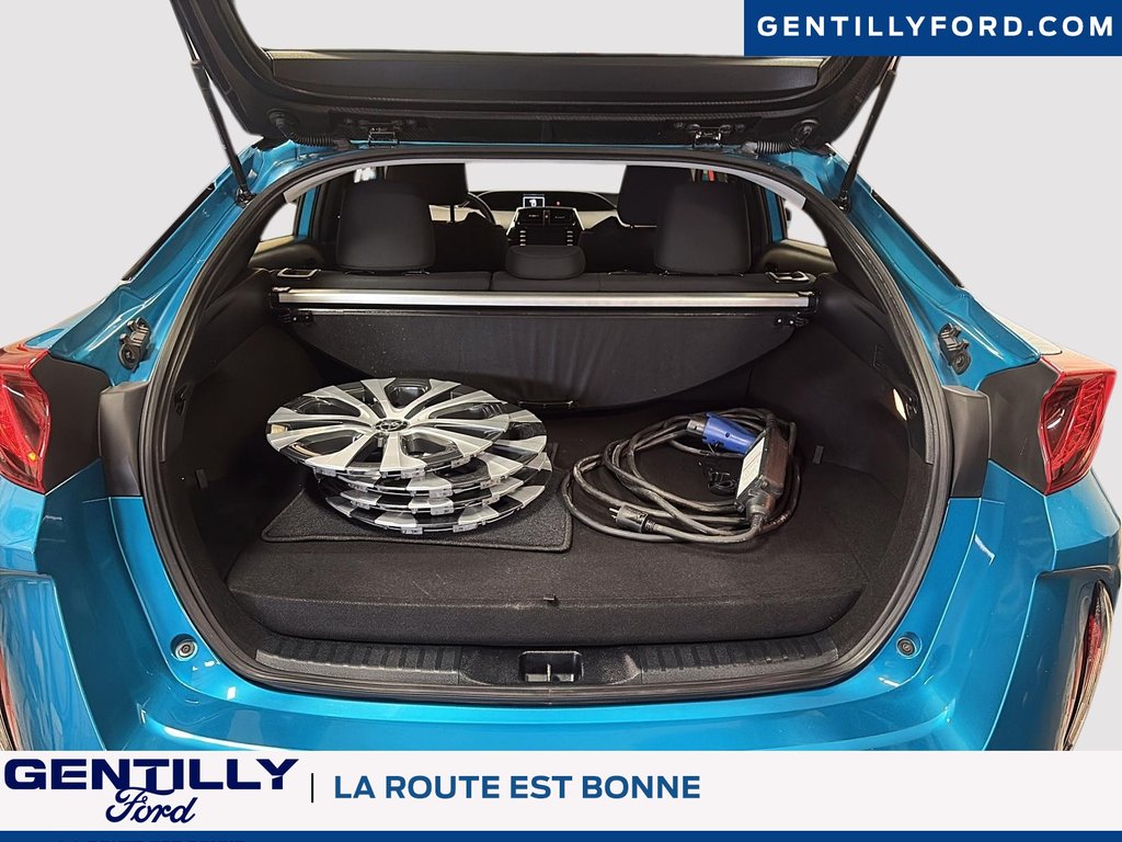 2021 Toyota Prius Prime in Bécancour (Gentilly Sector), Quebec - 6 - w1024h768px