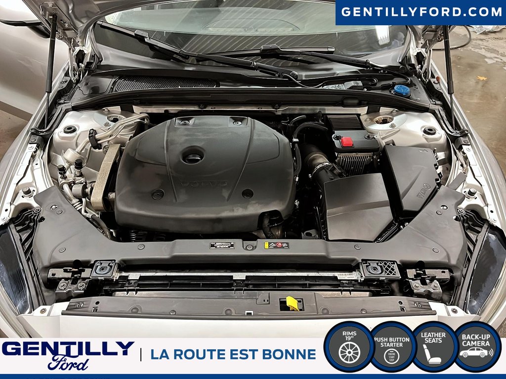Volvo V60 Cross Country Momentum 2019 à Bécancour (Secteur Gentilly), Québec - 8 - w1024h768px