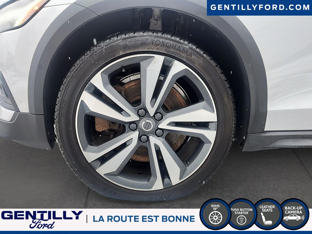 Volvo V60 Cross Country Momentum 2019 à Bécancour (Secteur Gentilly), Québec - 7 - w1024h768px