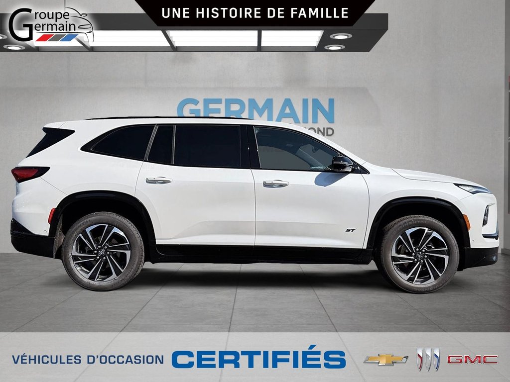 2025 Buick ENCLAVE in St-Raymond, Quebec - 2 - w1024h768px