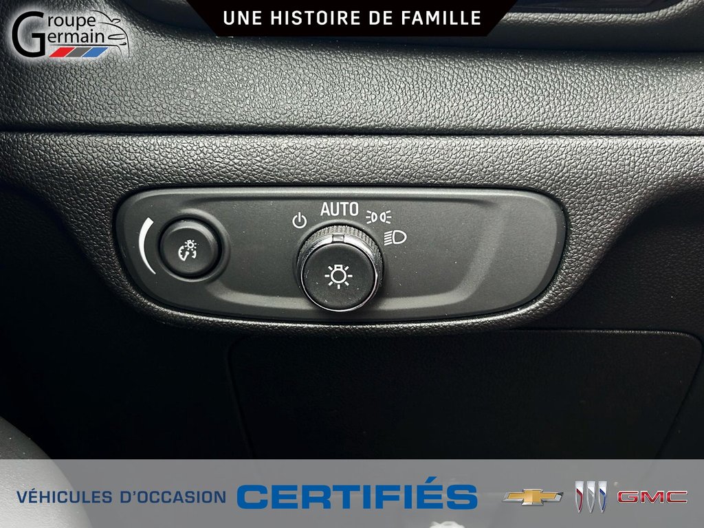 2023 Chevrolet CHEVROLET BOLT EUV in St-Raymond, Quebec - 17 - w1024h768px