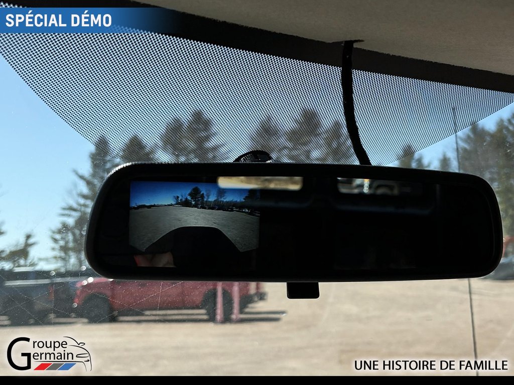 2024 Chevrolet Express Cargo 3500 in St-Raymond, Quebec - 16 - w1024h768px