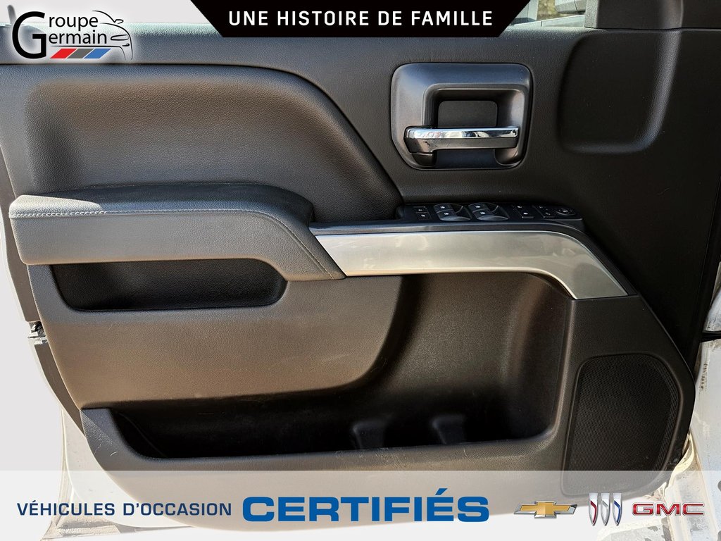 2019 Chevrolet Silverado 1500 in St-Raymond, Quebec - 17 - w1024h768px