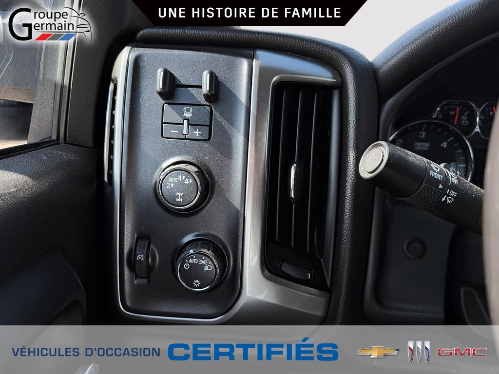 2019 Chevrolet Silverado 1500 in St-Raymond, Quebec - 24 - w1024h768px