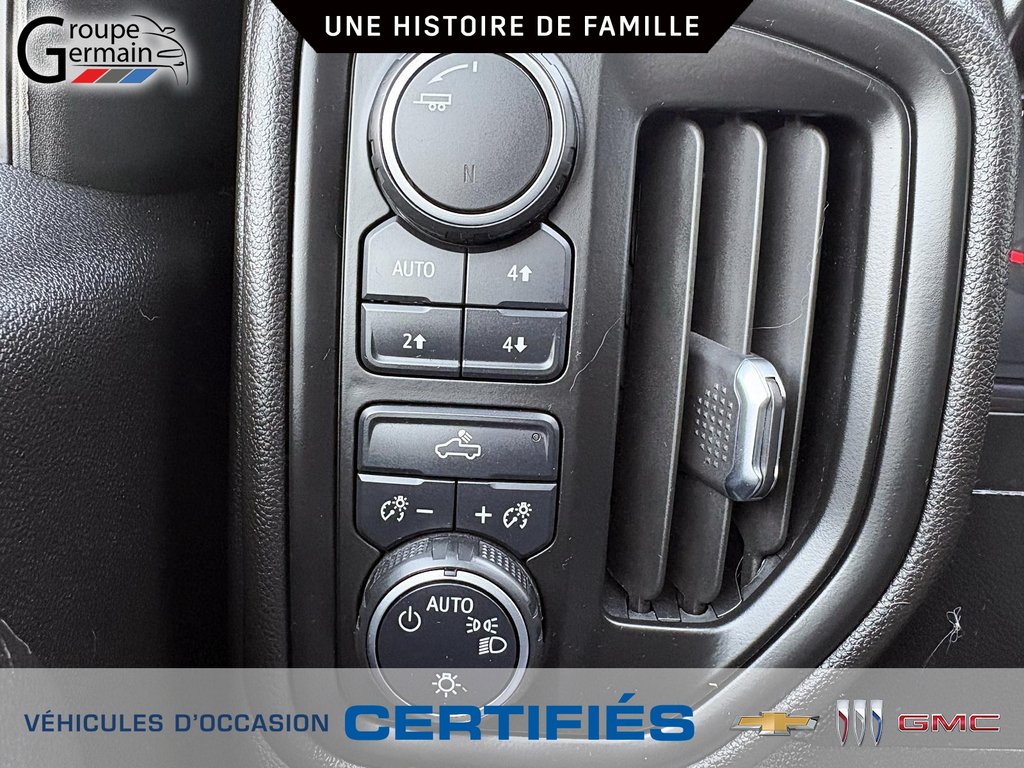 2021 Chevrolet Silverado 1500 in St-Raymond, Quebec - 22 - w1024h768px