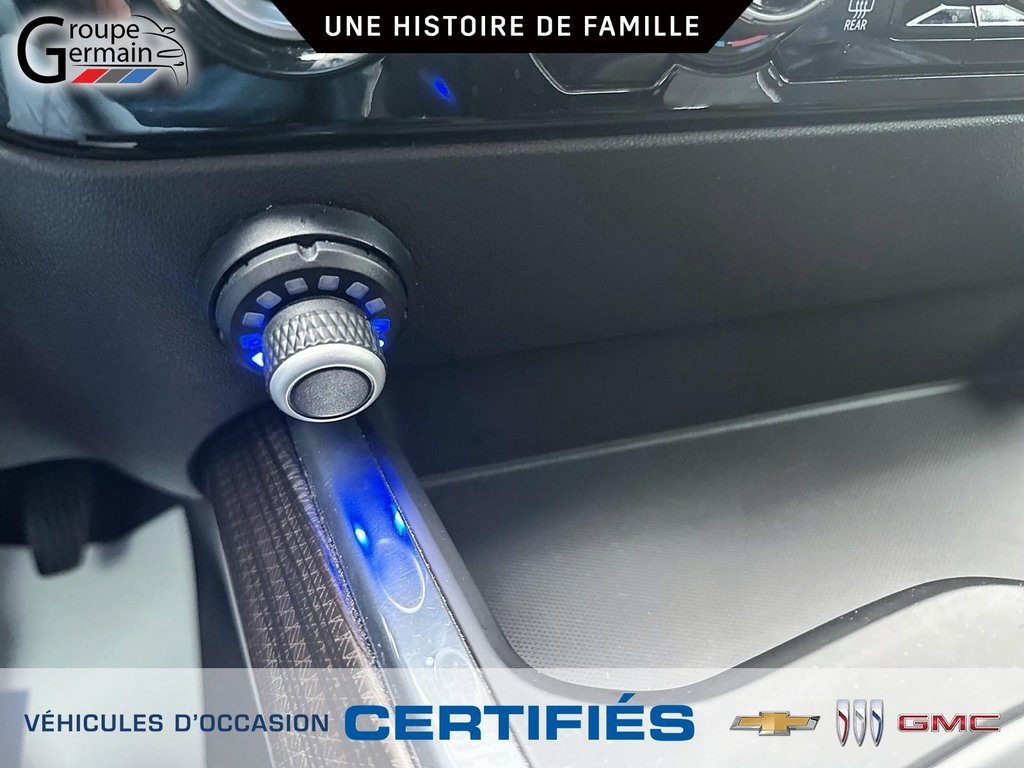 2022 Chevrolet Silverado 1500 in St-Raymond, Quebec - 18 - w1024h768px