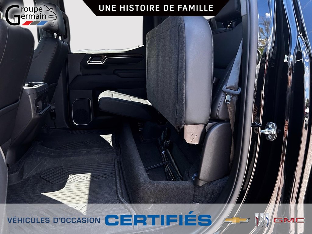 2022 Chevrolet Silverado 1500 in St-Raymond, Quebec - 17 - w1024h768px