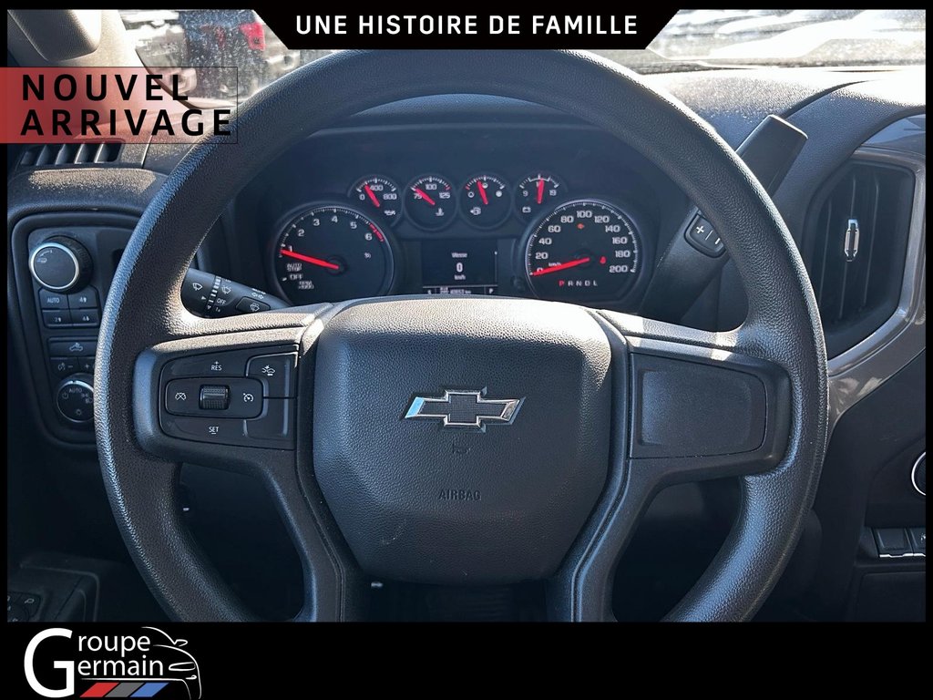 2022 Chevrolet Silverado 1500 in St-Raymond, Quebec - 15 - w1024h768px