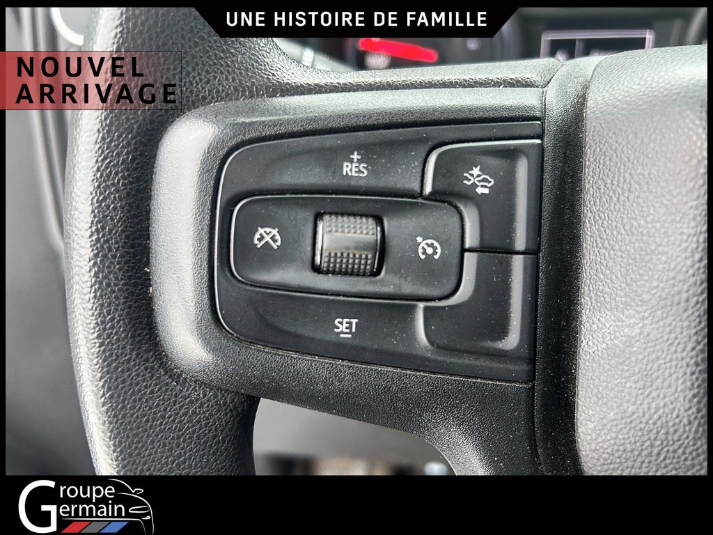 2022 Chevrolet Silverado 1500 in St-Raymond, Quebec - 14 - w1024h768px