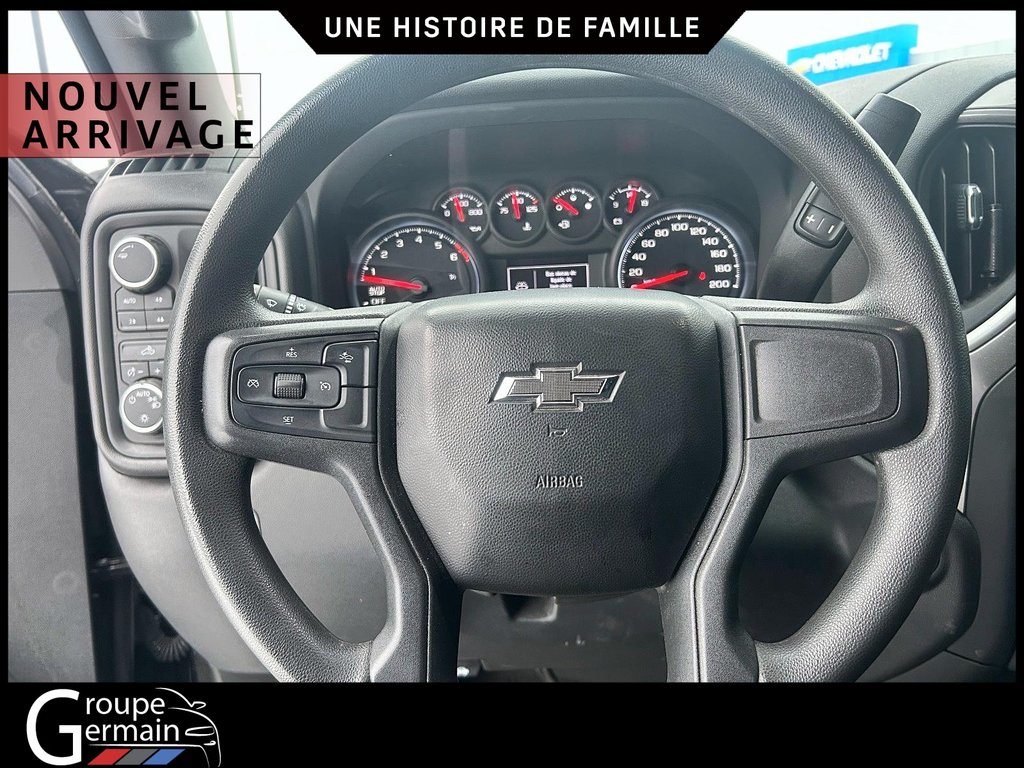 2022 Chevrolet Silverado 1500 in St-Raymond, Quebec - 11 - w1024h768px