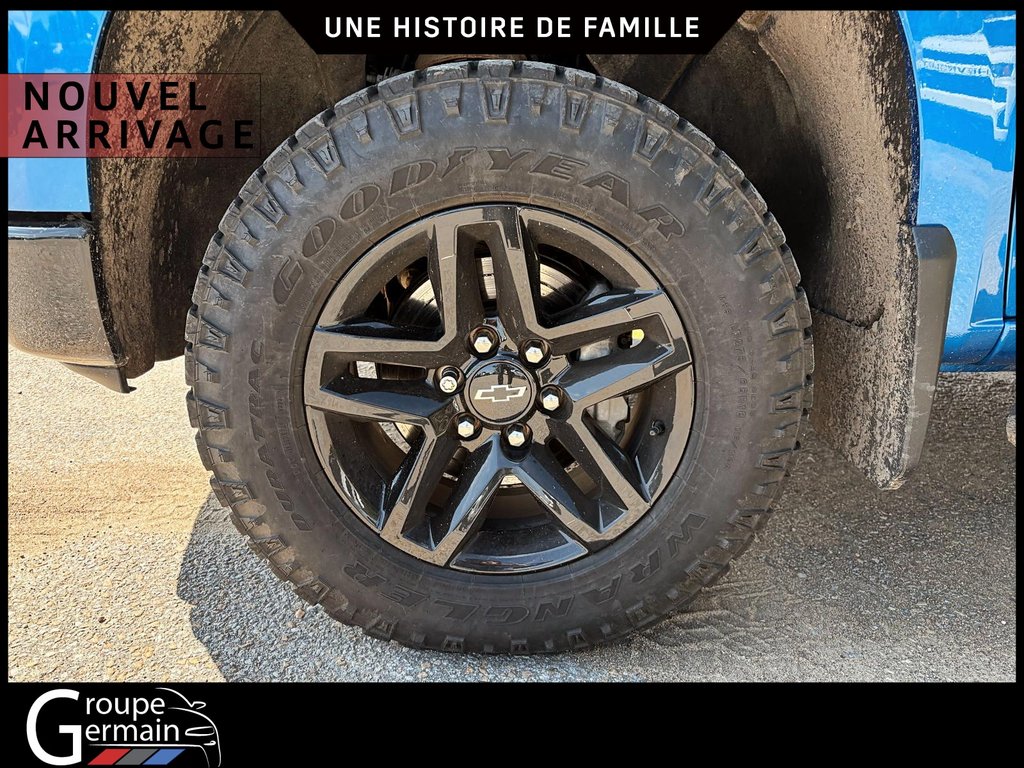 2022 Chevrolet Silverado 1500 in St-Raymond, Quebec - 34 - w1024h768px