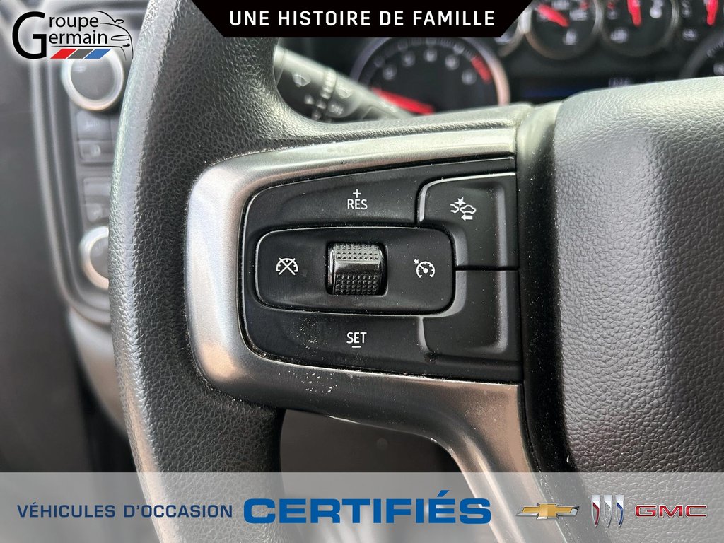 2022 Chevrolet Silverado 1500 in St-Raymond, Quebec - 16 - w1024h768px