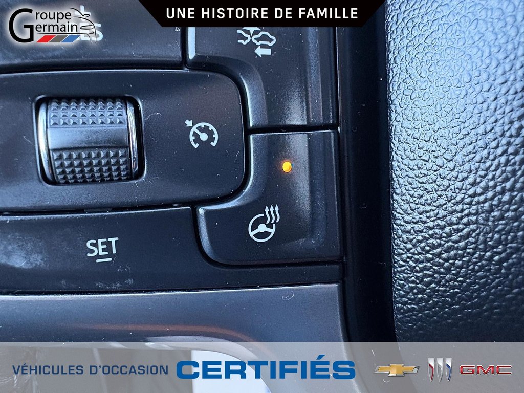 2022 Chevrolet Silverado 1500 in St-Raymond, Quebec - 34 - w1024h768px