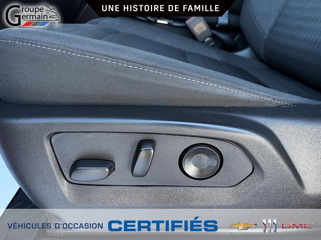 2022 Chevrolet Silverado 1500 in St-Raymond, Quebec - 20 - w1024h768px