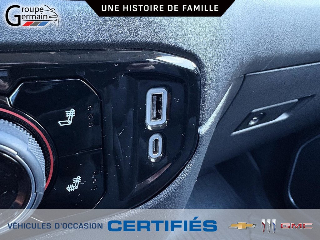 2022 Chevrolet Silverado 1500 in St-Raymond, Quebec - 36 - w1024h768px