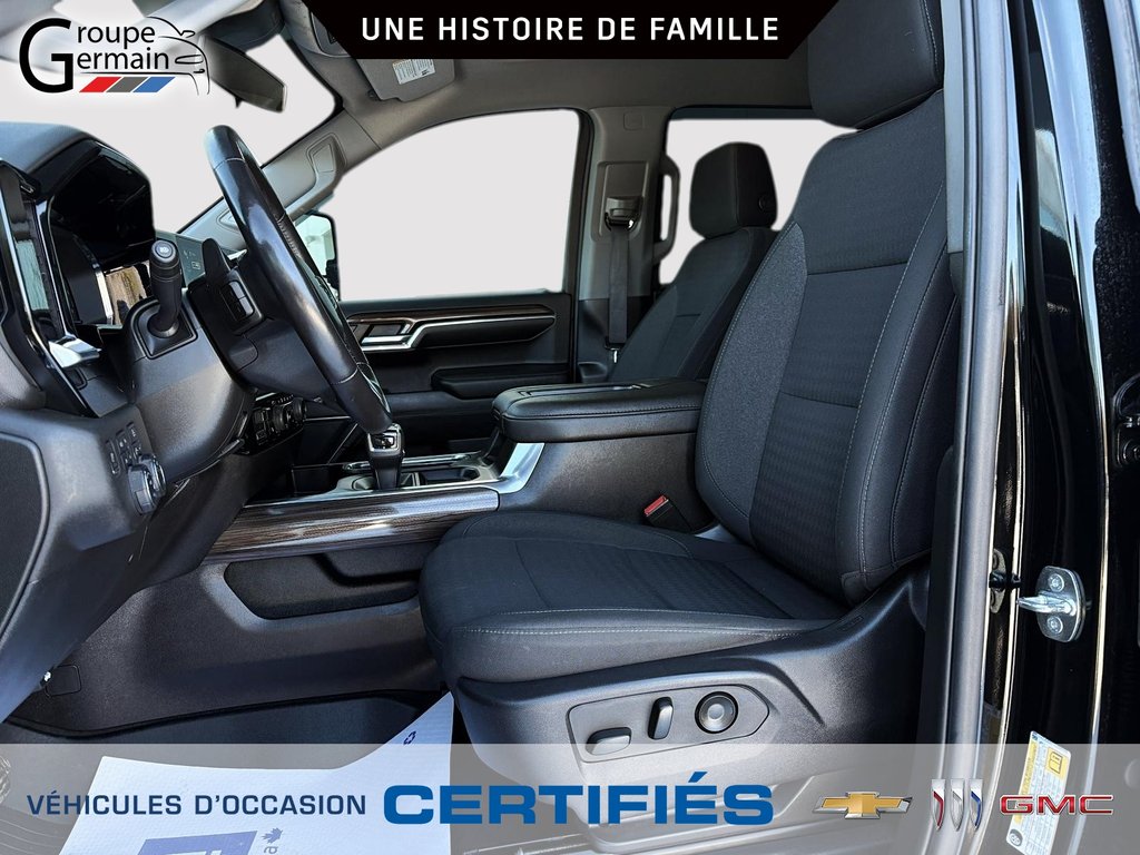 2022 Chevrolet Silverado 1500 in St-Raymond, Quebec - 13 - w1024h768px