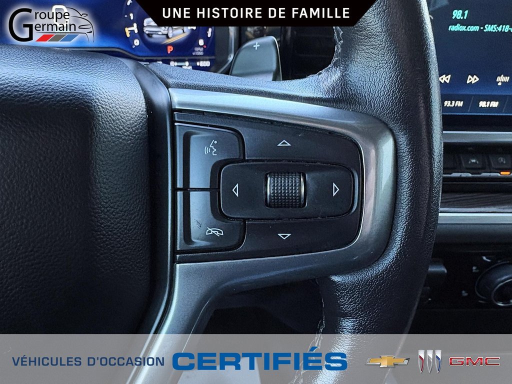 2022 Chevrolet Silverado 1500 in St-Raymond, Quebec - 19 - w1024h768px