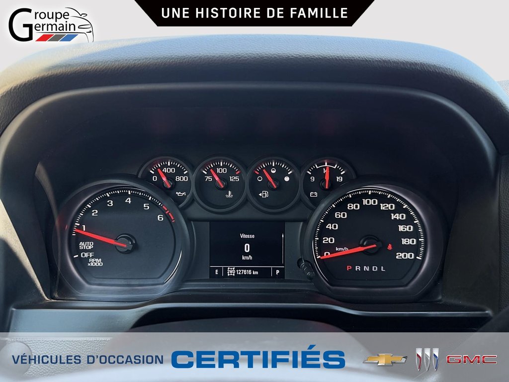 2022 Chevrolet Silverado 1500 in St-Raymond, Quebec - 23 - w1024h768px
