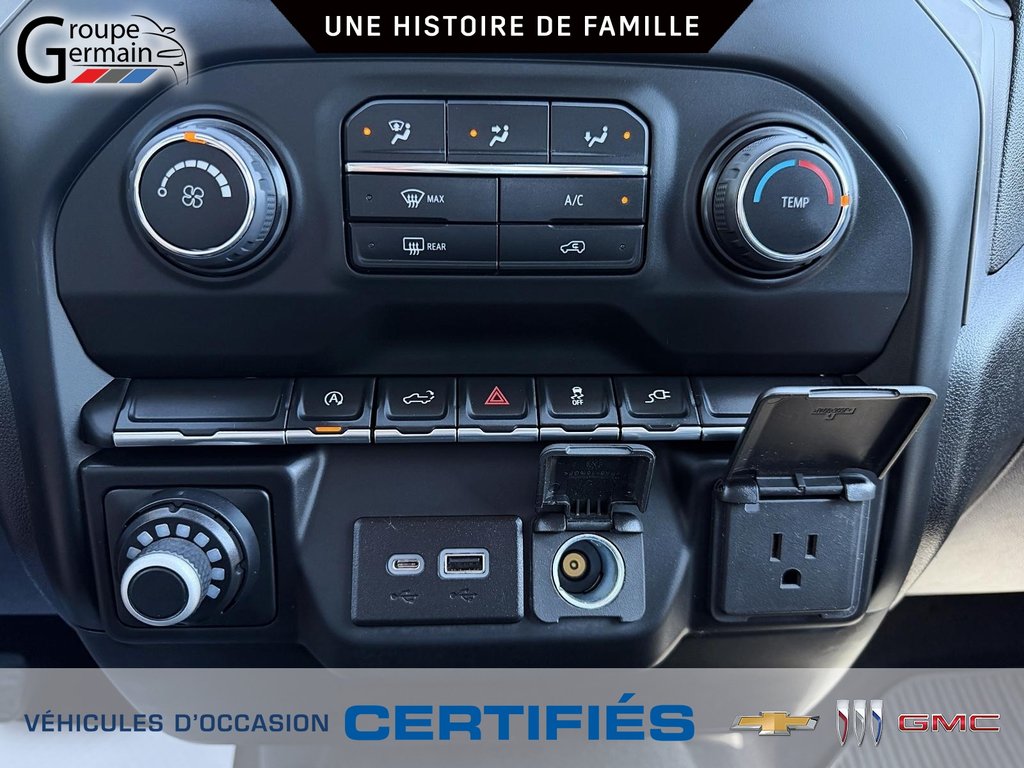 2022 Chevrolet Silverado 1500 in St-Raymond, Quebec - 28 - w1024h768px