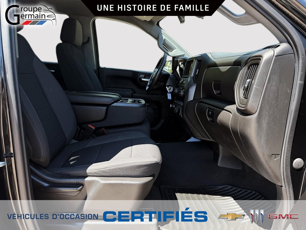 2022 Chevrolet Silverado 1500 in St-Raymond, Quebec - 18 - w1024h768px