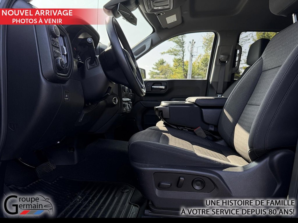 2023 Chevrolet Silverado 1500 in St-Raymond, Quebec - 11 - w1024h768px