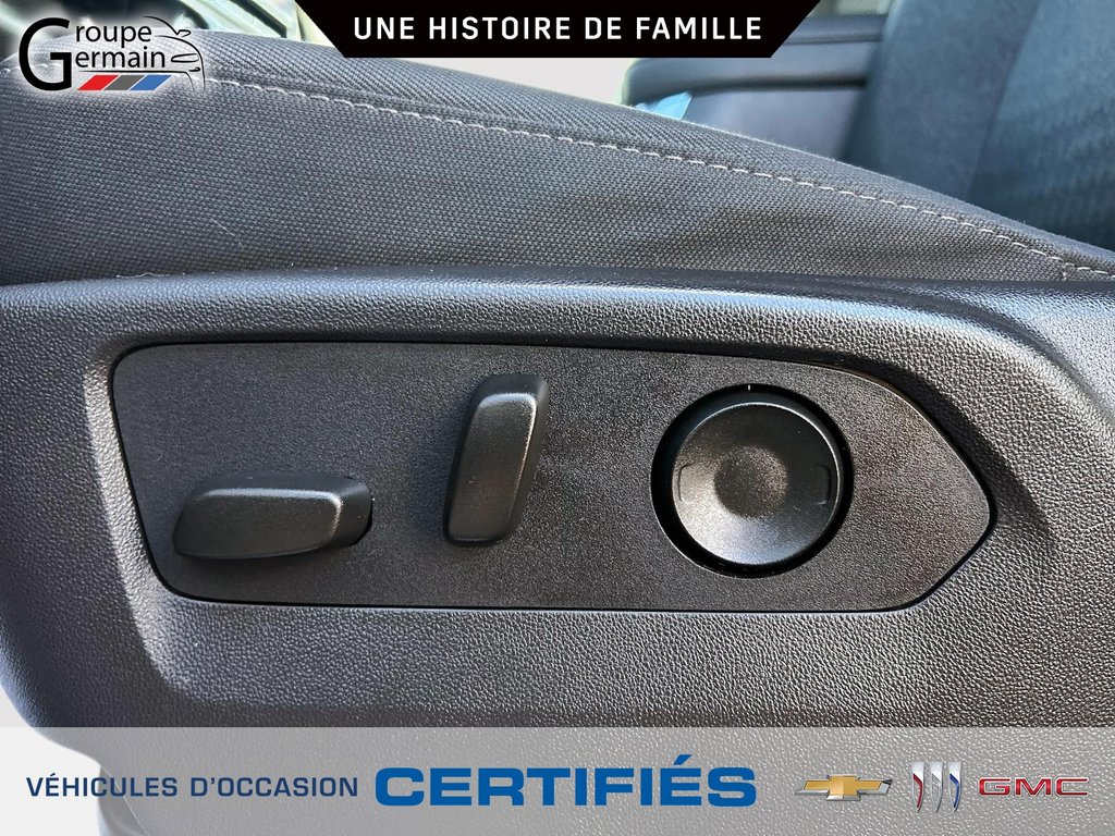 2024 Chevrolet Silverado 1500 à St-Raymond, Québec - 12 - w1024h768px