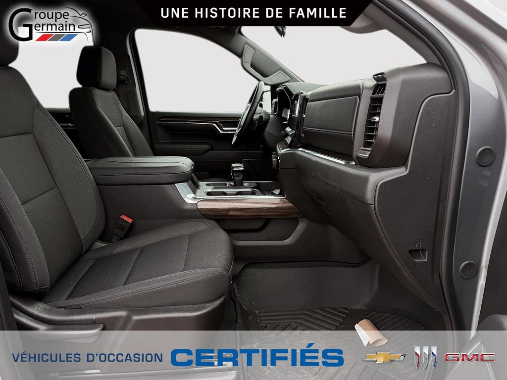 2024 Chevrolet Silverado 1500 in St-Raymond, Quebec - 17 - w1024h768px