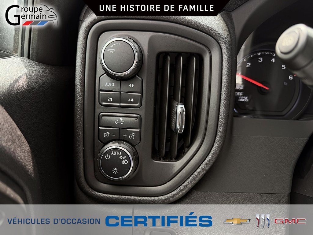 2024 Chevrolet Silverado 1500 in St-Raymond, Quebec - 22 - w1024h768px