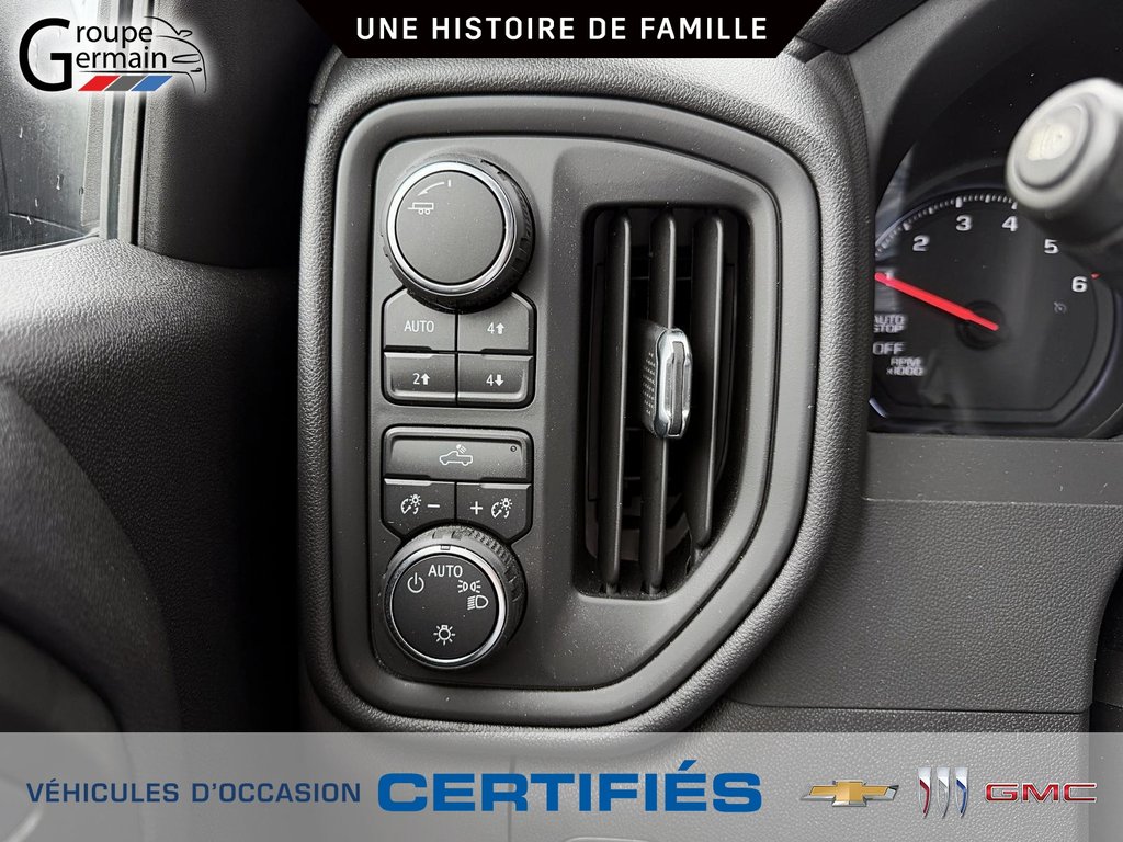 2024 Chevrolet Silverado 1500 in St-Raymond, Quebec - 21 - w1024h768px