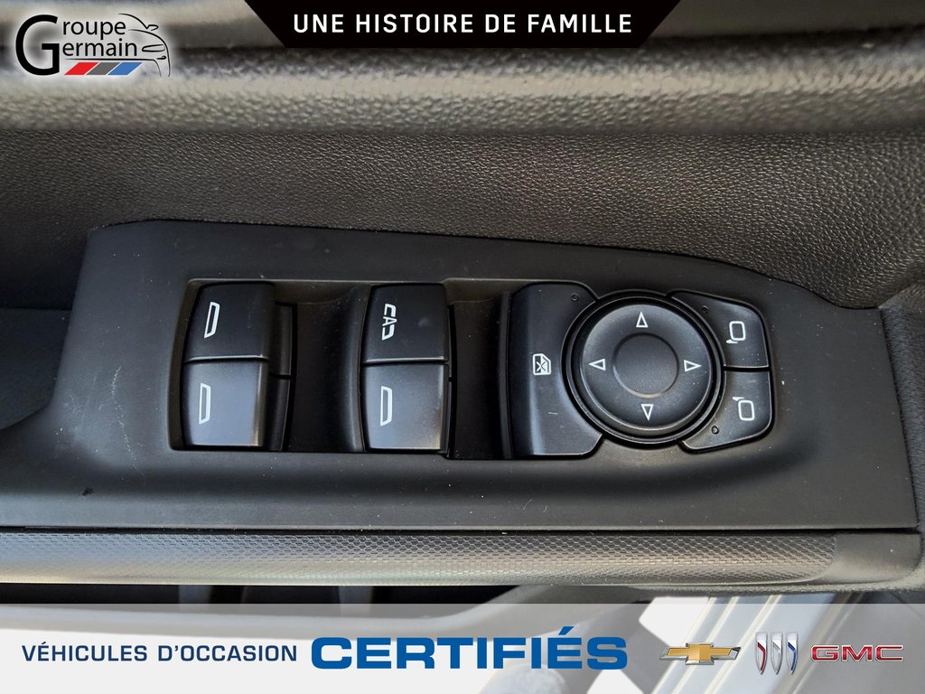 2024 Chevrolet Silverado 1500 in St-Raymond, Quebec - 17 - w1024h768px