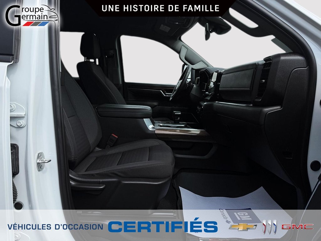 2025 Chevrolet Silverado 1500 à St-Raymond, Québec - 15 - w1024h768px
