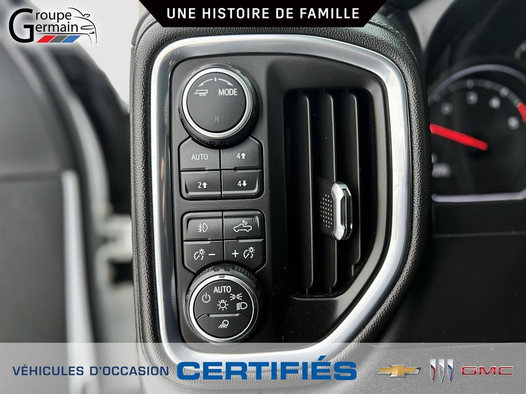 2021 Chevrolet Silverado 2500 in St-Raymond, Quebec - 17 - w1024h768px