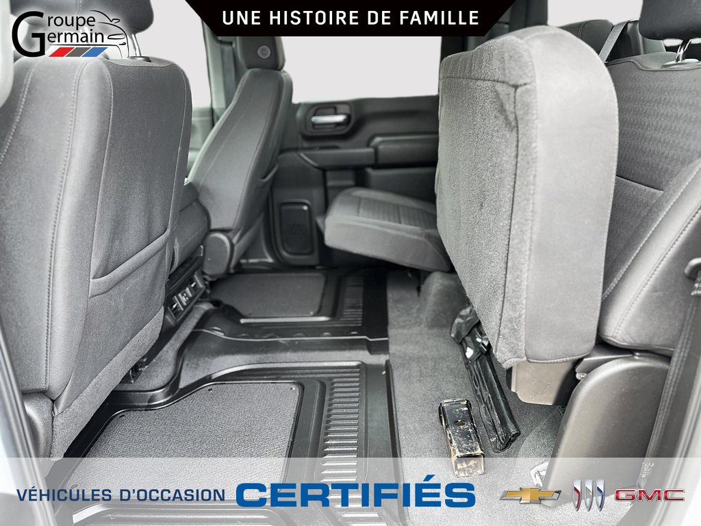 2022 Chevrolet Silverado 2500 in St-Raymond, Quebec - 62 - w1024h768px