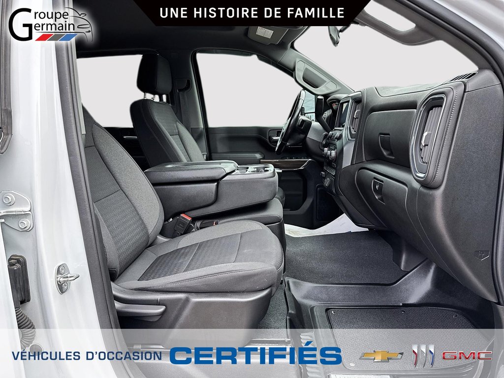 2022 Chevrolet Silverado 2500 in St-Raymond, Quebec - 57 - w1024h768px