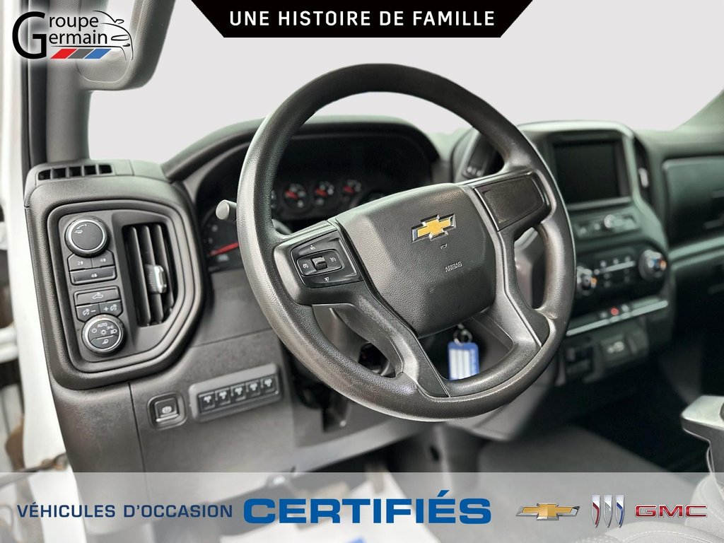 2022 Chevrolet Silverado 2500 in St-Raymond, Quebec - 43 - w1024h768px