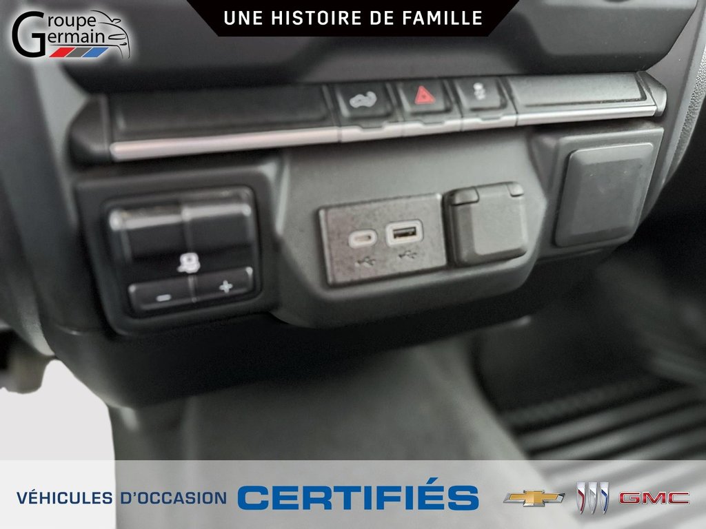 2022 Chevrolet Silverado 2500 in St-Raymond, Quebec - 50 - w1024h768px