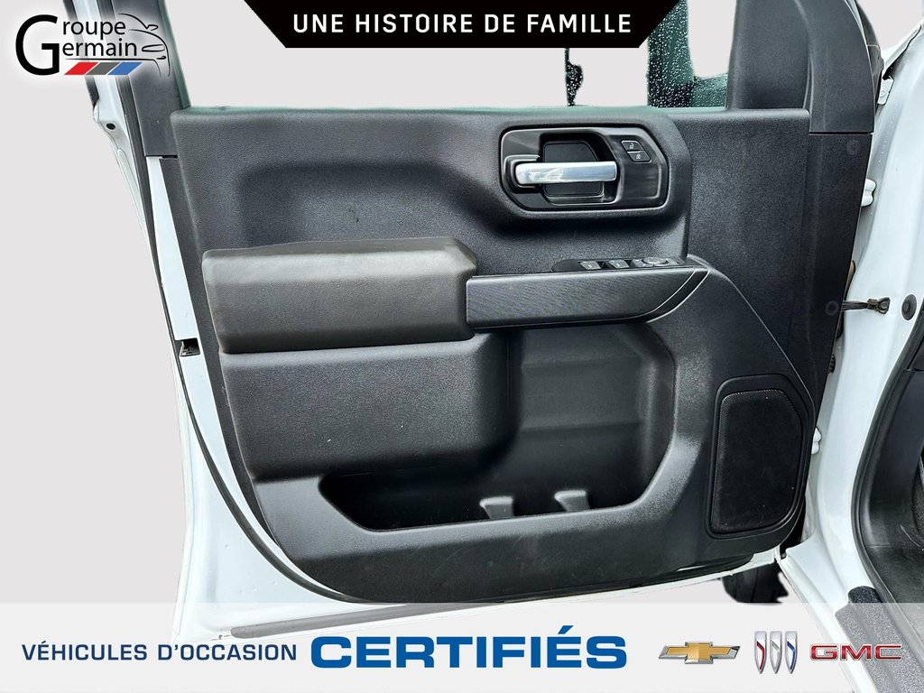 2022 Chevrolet Silverado 2500 in St-Raymond, Quebec - 41 - w1024h768px