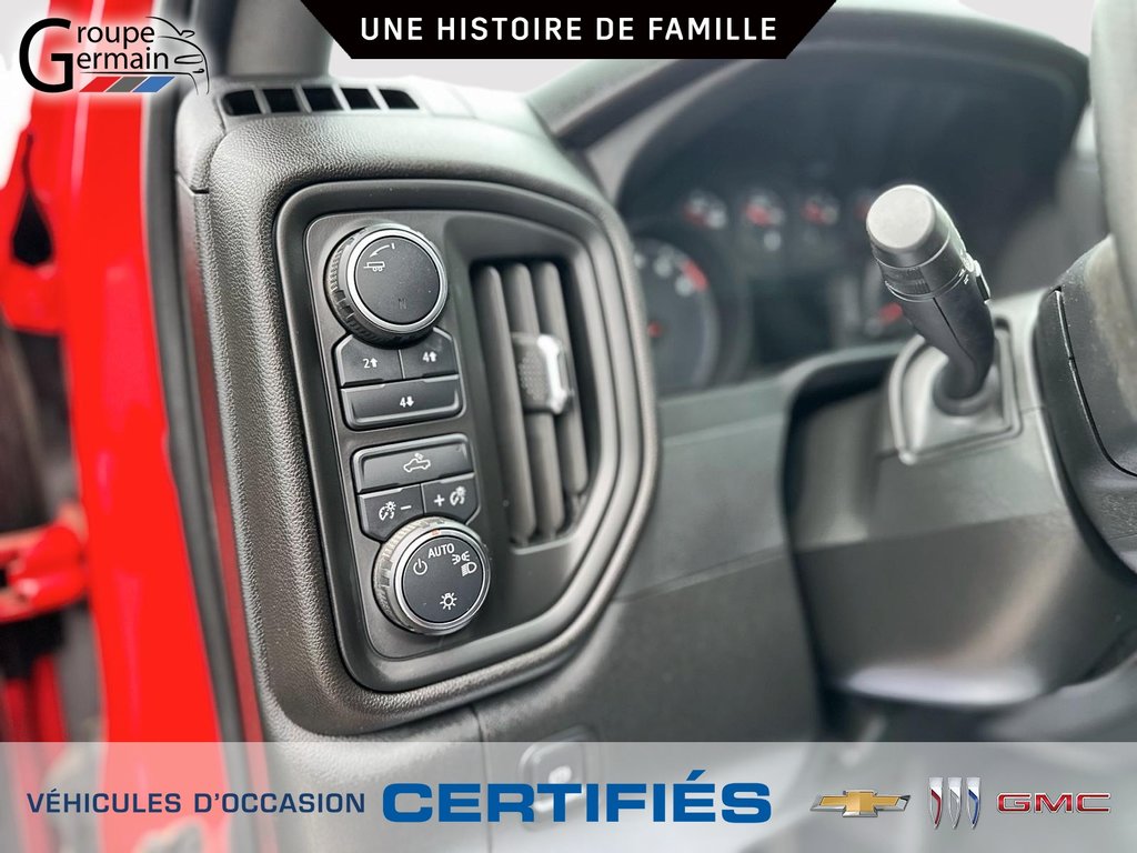 2022 Chevrolet Silverado 2500 in St-Raymond, Quebec - 12 - w1024h768px