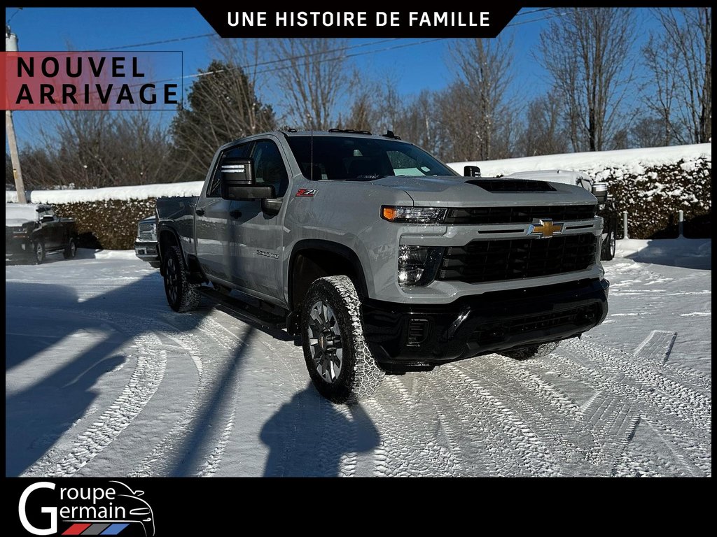 2024 Chevrolet Silverado 2500 in St-Raymond, Quebec - 1 - w1024h768px