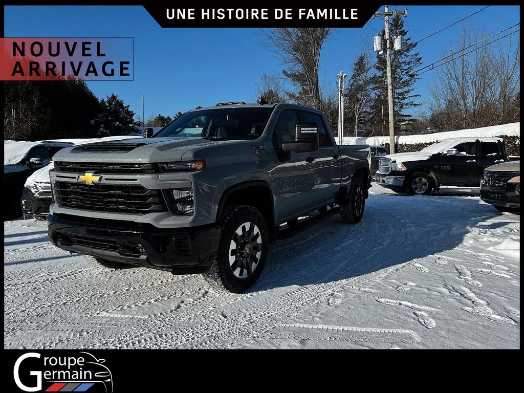 2024 Chevrolet Silverado 2500 in St-Raymond, Quebec - 4 - w1024h768px