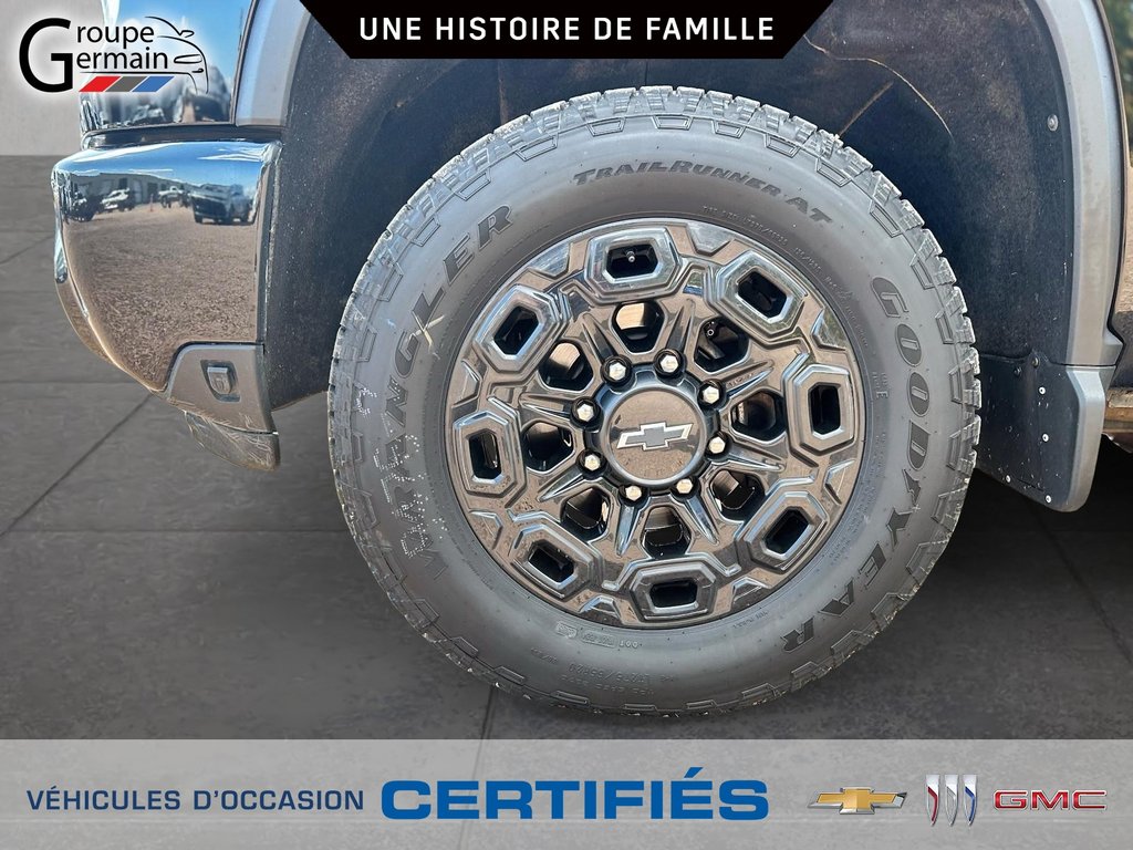 2024 Chevrolet Silverado 2500 à St-Raymond, Québec - 9 - w1024h768px