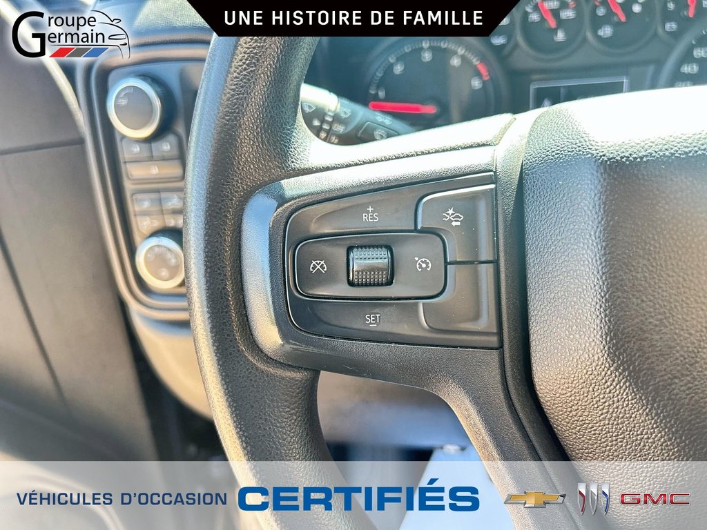 2024 Chevrolet Silverado 2500 in St-Raymond, Quebec - 17 - w1024h768px