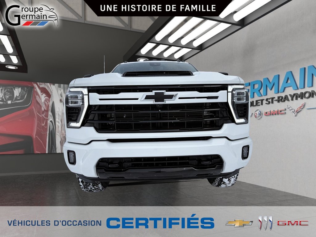 2024 Chevrolet Silverado 2500 à St-Raymond, Québec - 9 - w1024h768px