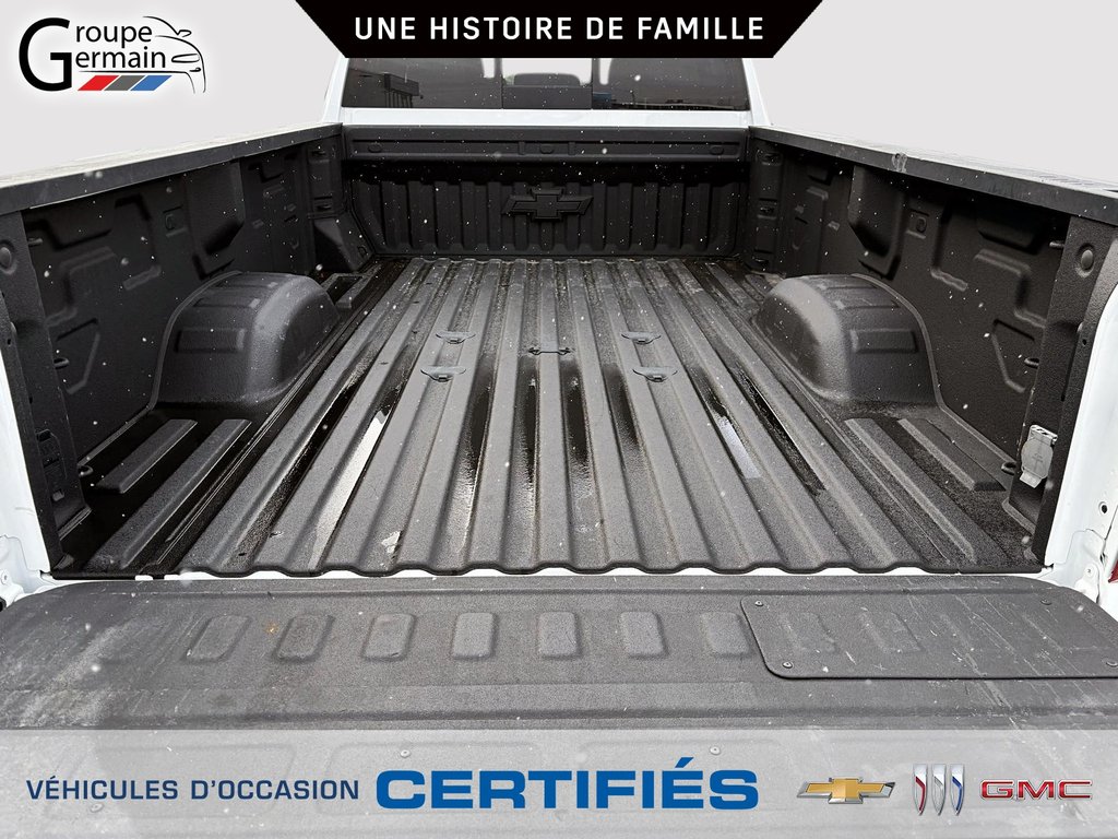 2024 Chevrolet Silverado 2500 à St-Raymond, Québec - 12 - w1024h768px