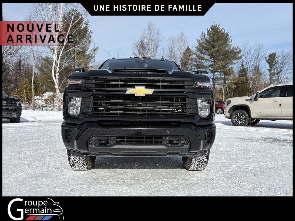 2025 Chevrolet Silverado 2500 in St-Raymond, Quebec - 9 - w1024h768px