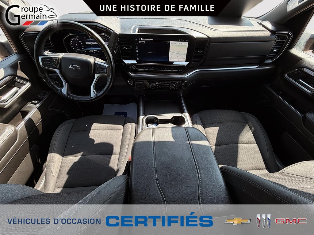 2025 Chevrolet Silverado 2500 in St-Raymond, Quebec - 12 - w1024h768px