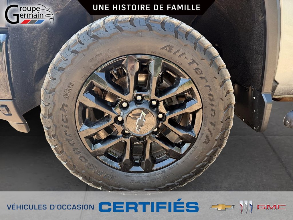 2025 Chevrolet Silverado 2500 in St-Raymond, Quebec - 11 - w1024h768px