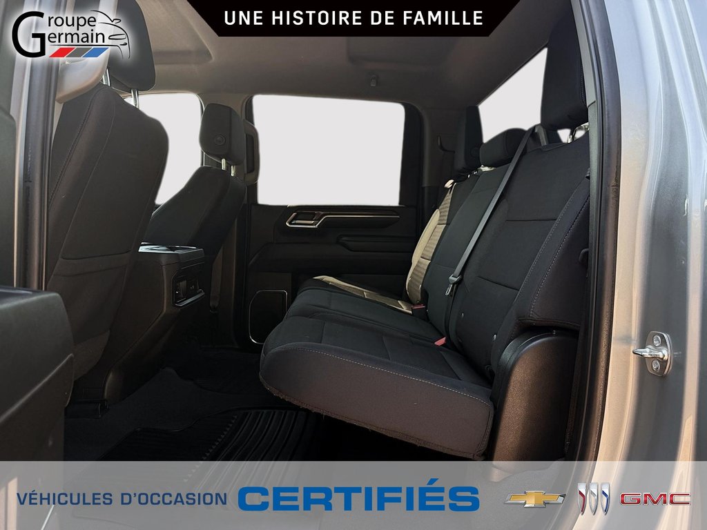 2025 Chevrolet Silverado 2500 in St-Raymond, Quebec - 16 - w1024h768px