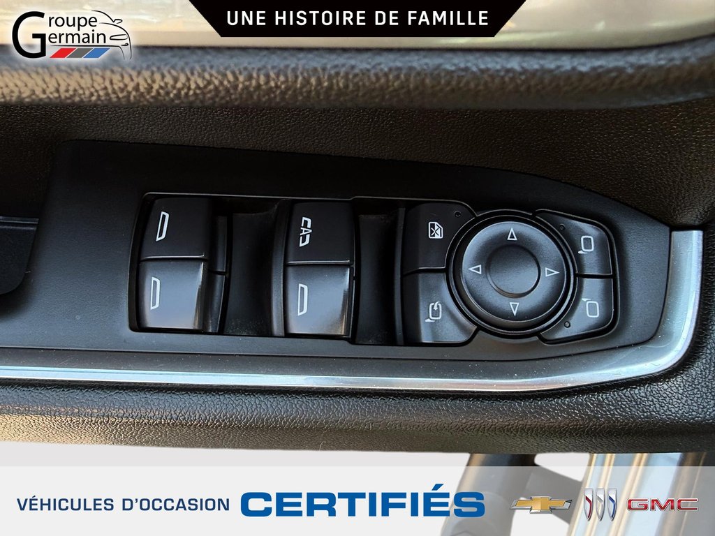 2025 Chevrolet Silverado 2500 in St-Raymond, Quebec - 19 - w1024h768px
