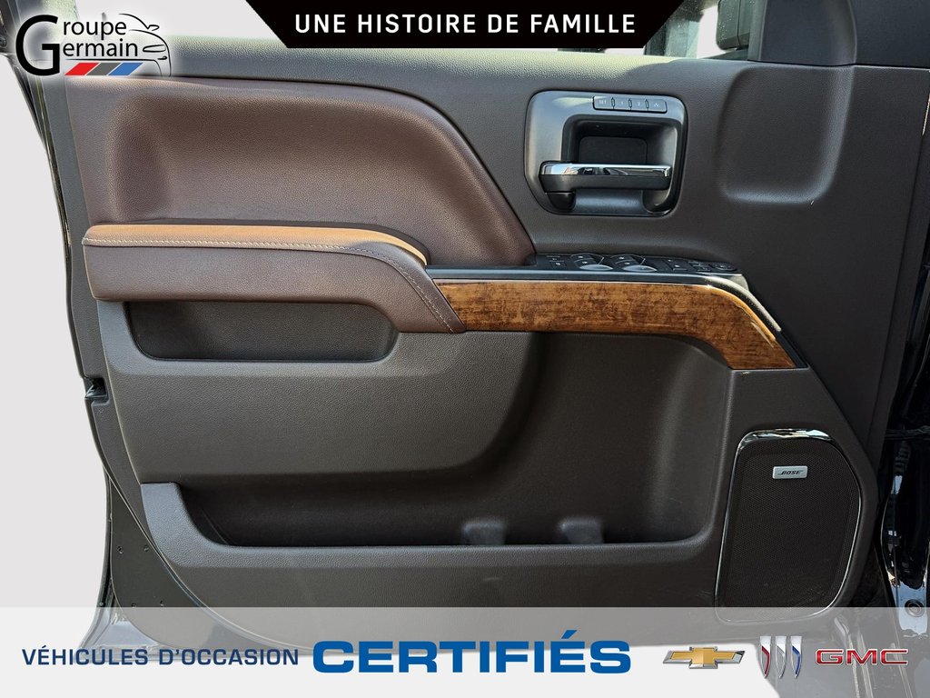 2017 Chevrolet Silverado 3500 in St-Raymond, Quebec - 17 - w1024h768px
